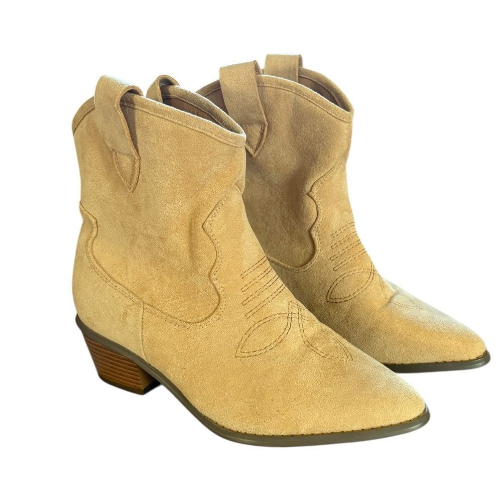 French Connection Carrie Boots Beige Western Vegan Suede Womens Size 7